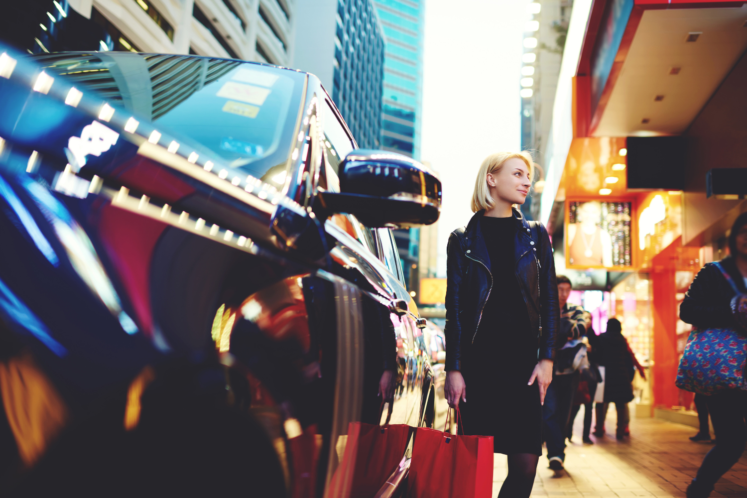 Traveller shopping